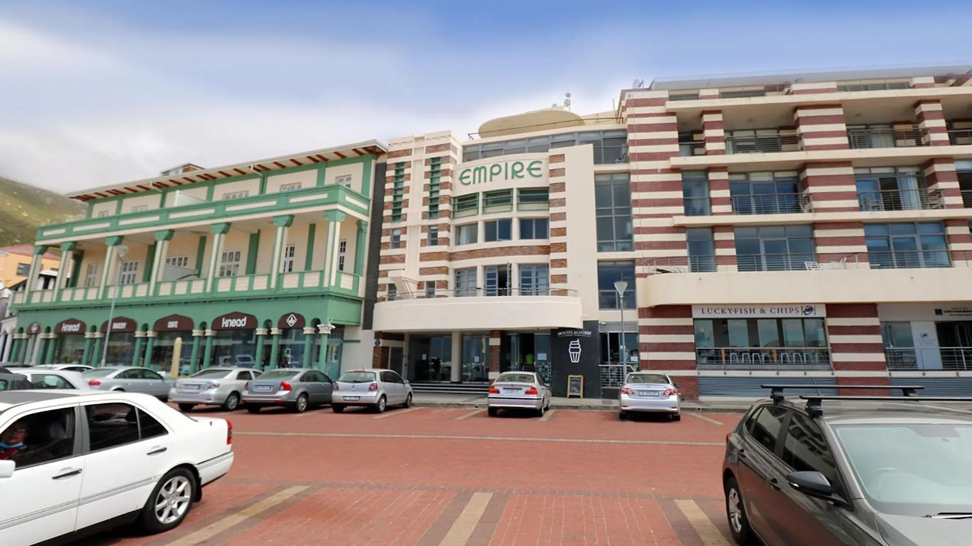 Sunrise Paradise Empire Penthouse Muizenberg 0*,  South Africa