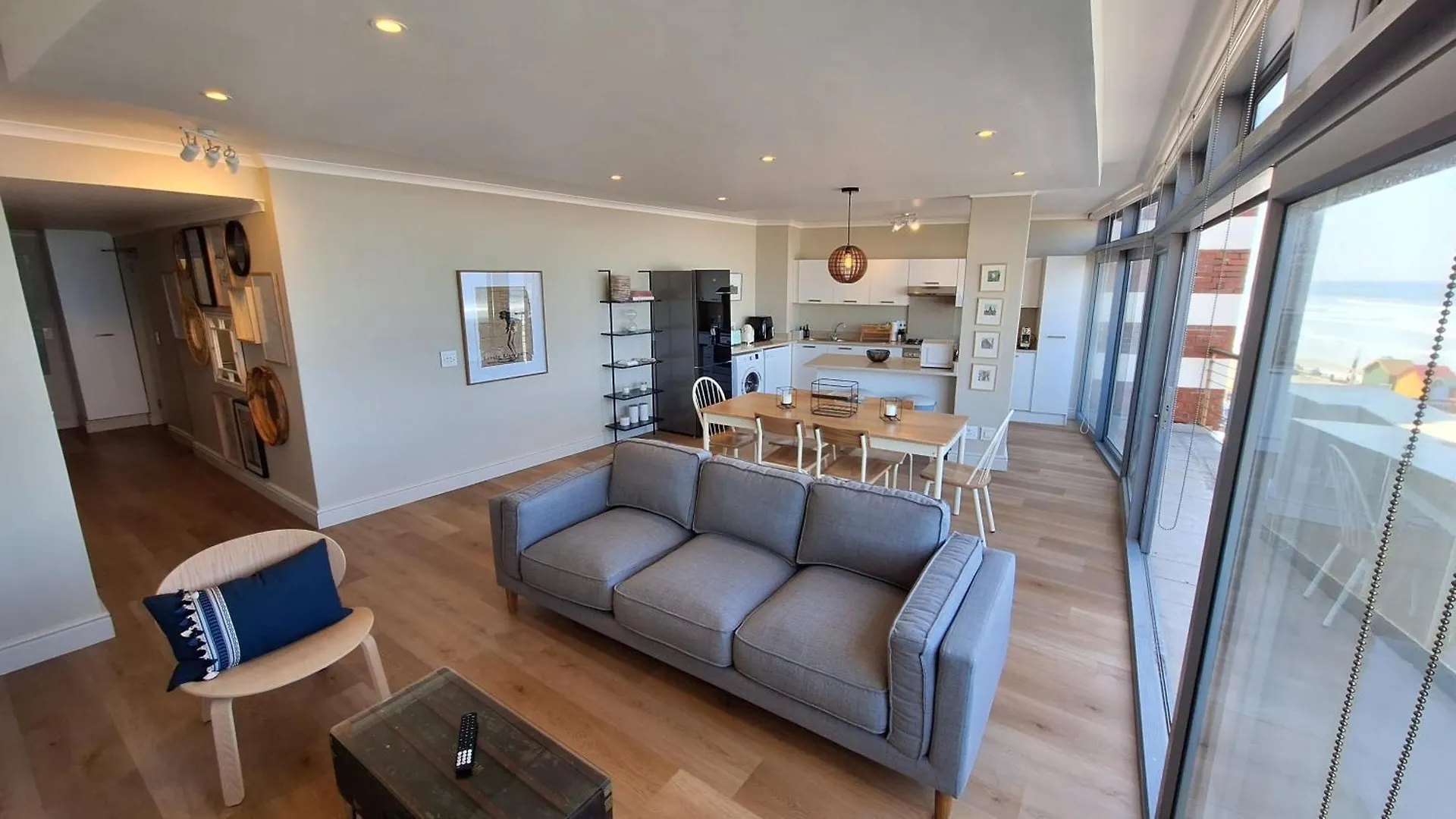 Sunrise Paradise Empire Penthouse location
